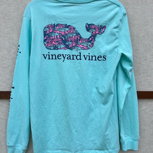 Vineyard Vines Aqua Long-Sleeve with Fish and Coral Reef Whale T-Shirt - Small - Picture 4 of 9